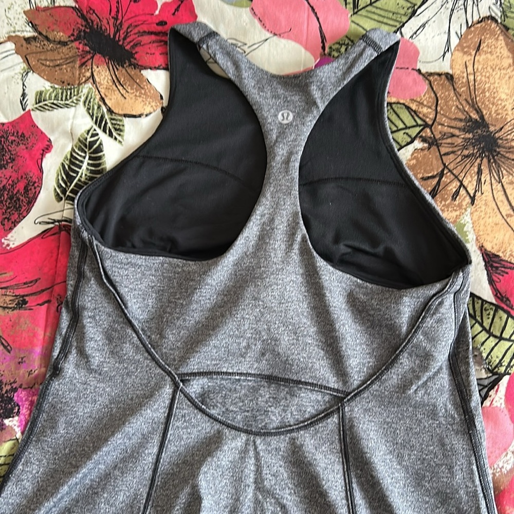 Lululemon In Training Tank - Picture 6 of 8